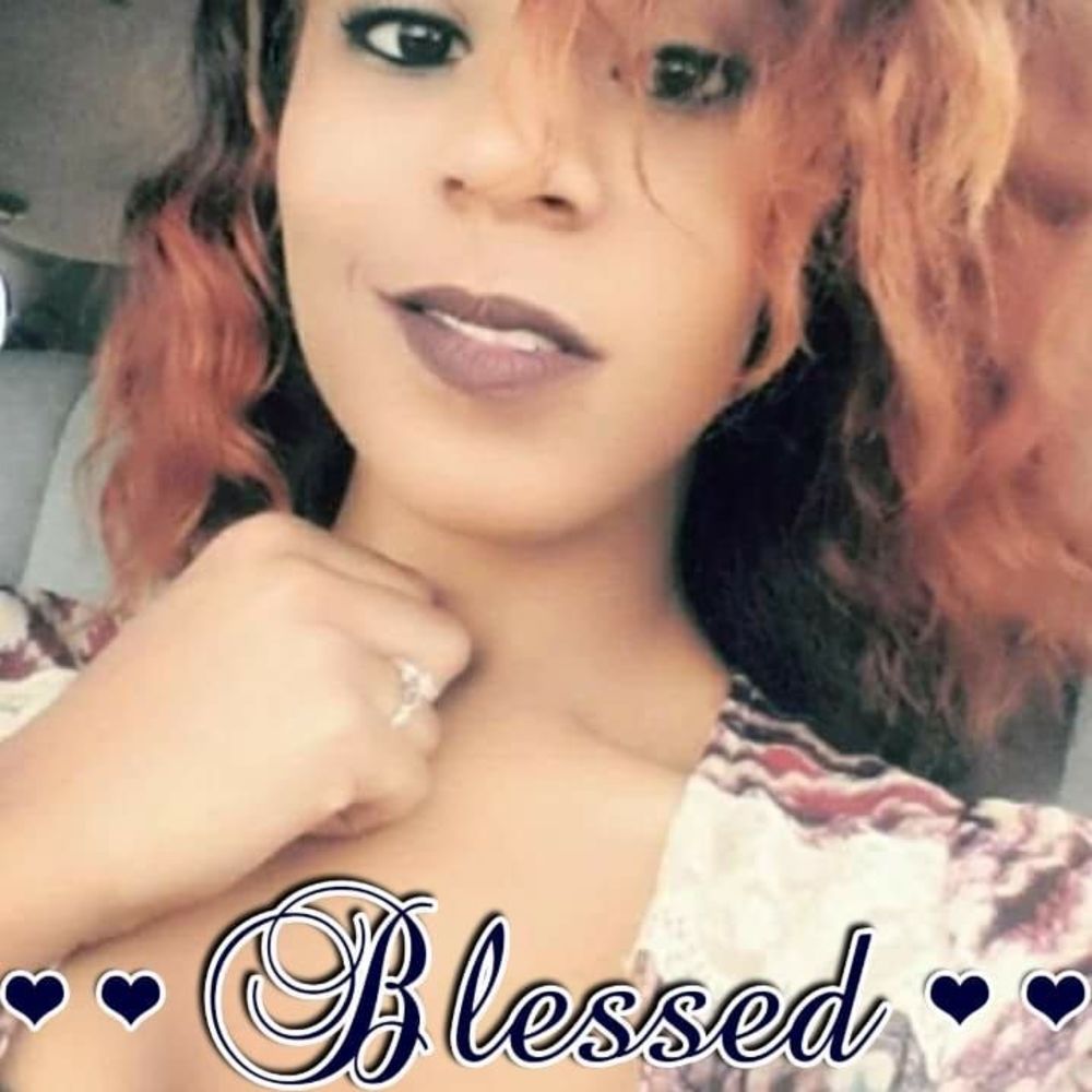 Meet your Posher, Danae